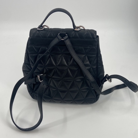 Sold❌❌NWT Michael Kors Black Vivianne quilted leather medium backpack - Picture 3 of 9